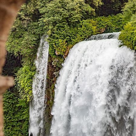 Apartmán La Casa Rosa Terni Exteriér fotografie