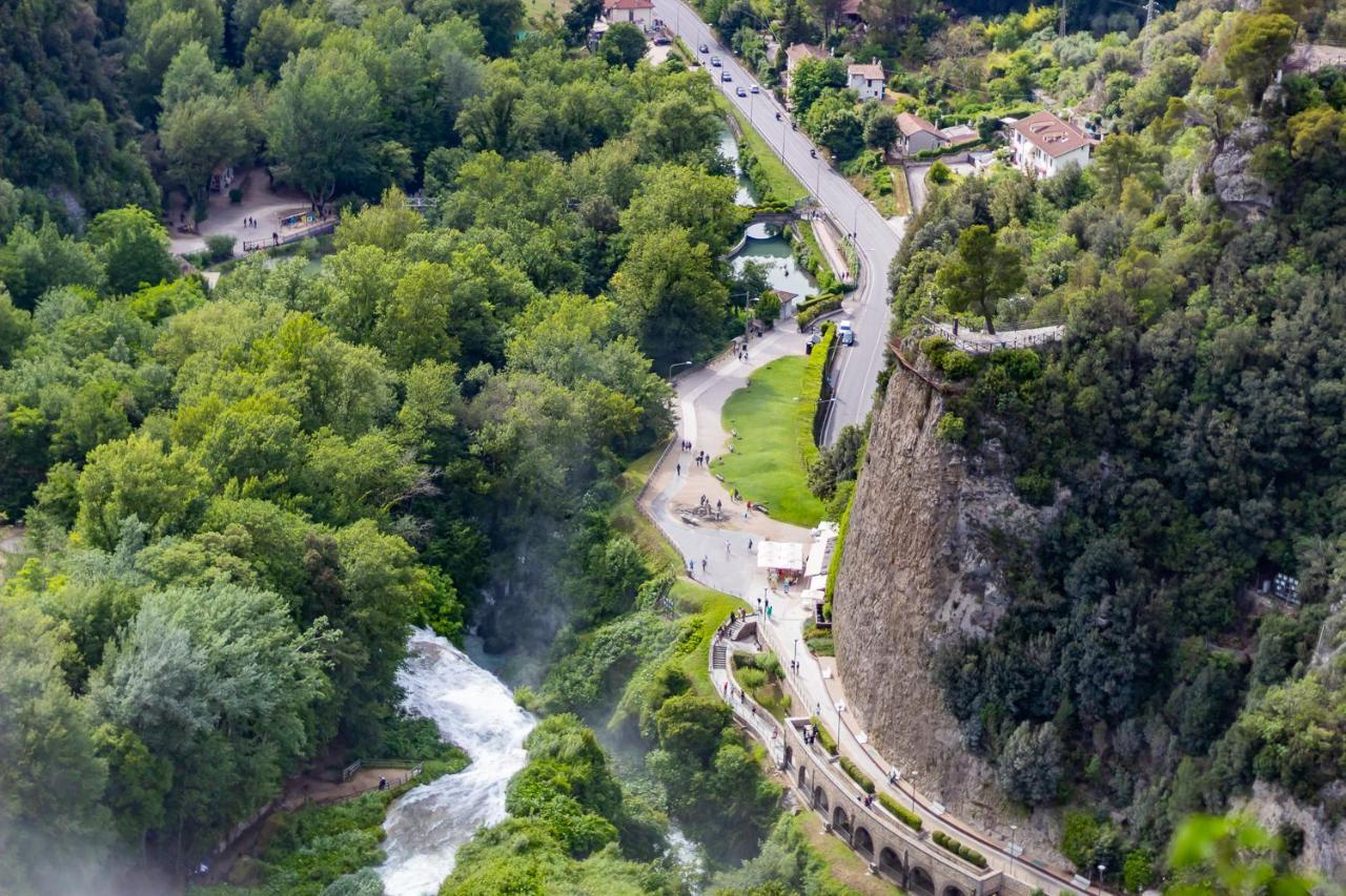 Apartmán La Casa Rosa Terni Exteriér fotografie